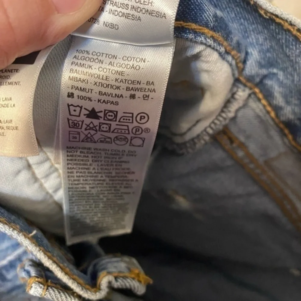 Levis 469 Size 40 Dad‎ Jean Shorts Loose Fit.